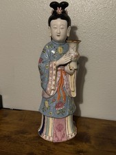 Chinese Export Porcelain Large Court Lady Vase Candleholder 19