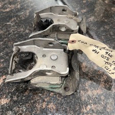 1968-72 CHEVELLE NOVA CAMARO 302 350 396 454 NOS GM Motor MOUNTS 3990918 3962748 picture