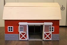 RETIRED Schleich Farm Life Wooden Big Red Barn 42028 Perfect Condition picture
