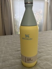 New The Stanley All Day Slim Bottle 34oz Pomelo picture