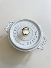 RARE, DISCONTINUED NWOB STAUB PURE WHITE MINI CAST IRON COCOTTE ROUND 0.25QT 10 picture