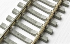 Peco HO Scale ~ Code 100 Flexible Flex Track Concrete Ties ~ 25 Pcs ~ SL-103-25 picture