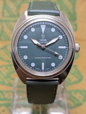 Vintage Tudor Oyster 17 Jewels Manual Winding Swiss Made Men’s Watch White Dial picture