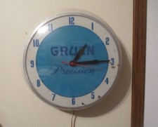 Rare Vintage Gruen Precision wall clock pre 1959.  It's at least 68 years old. picture