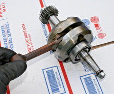 1974-79 KAWASAKI KD125 KE125 KS1 OEM CRANK & ROD  VIN#K1E-074783 (SEE BELOW) picture