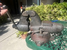 Large Wilton pipe vise swivel h480 8-1980 5 inch jaw  picture