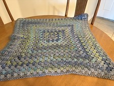Vtg Granny Afghan Blue Crochet Lap Throw / Reading Blanket 32
