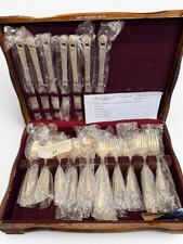 Vintage 1847 Rogers Bros Eternally Yours 47-Pc Silverplate Flatware Set w/ Chest picture