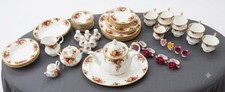 Large Royal Albert ‘Old Country Roses’ Full Set With Teapot 63 Pieces picture