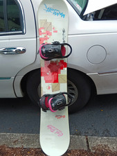 Burton Women's Sterling Snowboard w/ Bindings Pink/White 140 cm picture