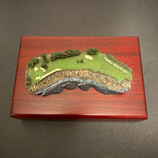 Fairway Replicas Pebble Beach 18th Hole Golf Keepsake Box Brown/Green picture
