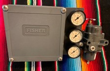 Fisher Controls Valve Positioner W/ Regulator 3582G 3-15 PSI GREAT CONDITION  picture