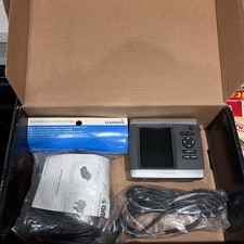Garmin 400c Fishfinder Dual Frequency Color Sonar With Cables And Transducer picture