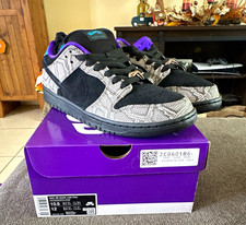 Nike SB Dunk Low Pro Skate Shoes Black/Gray Snakeskin Print Purple US 10.5 picture