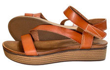 CUSHIONAIRE SAGA 7 M WHISKY BROWN PLATFORM SANDAL STRAPPY ANKLE PREOW USPSGA picture