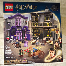 LEGO Harry Potter 76439 Ollivanders & Madam Malkin's Robes Set 744 Pieces picture