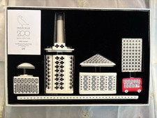 Charlene Mullen 200 Year Royal Doulton Little London Centrepiece Limited Ed 2015 picture