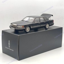 xiaoguang 1/18 Towncar V8 1993-1995 Super Diecast Models Car (Leather seat) picture