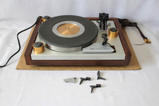 YAMAHA PF-1000 NATURAL SOUND TURNTABLE FOR SPARE PARTS OR RESTORATION ONLY picture