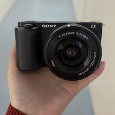 Sony ZV-E10 24.2MP Mirrorless Camera w/16-50mm Lens Excellent Project picture