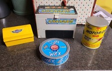 4 Vintage 1989 & 1990 Galoob Micro Machines Playsets , Battery , Wax , Oil Can + picture