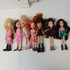 Nice Bratz Dolls Lot of 7 Loose picture