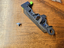 OEM iRobot Roomba Brush Latch e5 i1 i2 i3 i4 i5 i6 i7 i8 j5 j6 j7 j8 j9 j10 plus picture