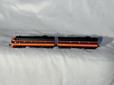 Beautiful KATO Milwaukee Road F-3A -B Locomotive 2-Engine Set N Gauge ￼ picture