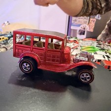 1969 Hot Wheels Redline Classic '31 Ford Woody Spectraflame Rose Flat Roof 40E picture