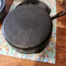 Vintage 1930's Cast Iron Skillet.  Griswold # 8 Chicken Fryer With Lid.  picture