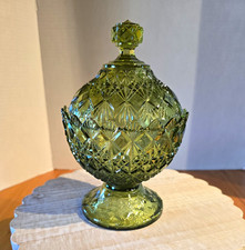Fenton Green Glass Starburst Lidded Pedestal Compote Bowl 8