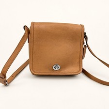 Vintage Coach 9076 Companion Flap Camel Leather Crossbody Bag Turnlock Old Money picture