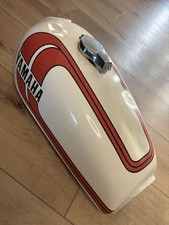 1975 Yamaha RD 250 Fuel Gas Tank, Cap, White, Stripes, MISSING KEY picture