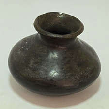 Vintage Southwest Style Pottery Miniature Blackware Pot 3