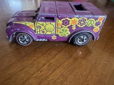 Vintage 1974 Hot Wheels Redline Funny Money Plum Purple Flying Colors Hong Kong picture
