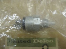 NOS OEM 1971-72 CHEVROLET VEGA {W/ AUTOMATIC TRANSMISSION} BACK UP LAMP SWITCH picture
