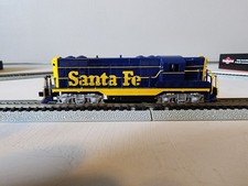 N-scale Hallmark Brass Santa Fe ATSF GP-7 Unnumbered Tested Runs Well 1033 picture