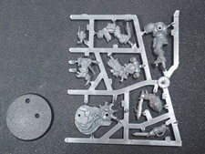 Space Marines Lieutenant with Combi-weapon - Heroes of the Chapter Warhammer 40k picture