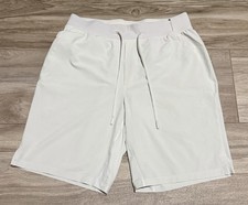 Size M - Lululemon T.H.E. Short 9