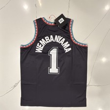 LARGE Victor Wembanyama #1 San Antonio Spurs Streetwear Style Jersey Black NWT picture