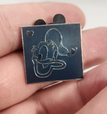 2008 Disney Hidden Mickey Series Character Outlines Donald Duck Pin Authentic picture