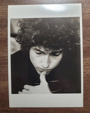 BOB DYLAN - 4x6 POSTCARD BASED ON 1966 PHOTO - NEW - EXCELLENT CONDITION picture