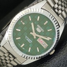 VINTAGE REFURBISHED SEIKO 5 AUTOMATIC JAPAN MENS GREEN DIAL WATCH a440365-7 picture
