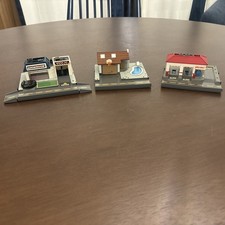 3-Micro Machine Street Corners City Galoob Jiffy Lube House Pool City Motor 1992 picture