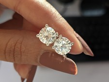 2.00 Ct D VVS2 Round Lab Grown Diamond Studs  14k Gold Yellow IGI Certified picture