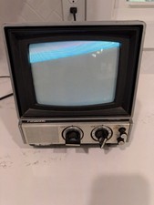 1978 Panasonic Quintrix II Color TV CT-778 Retro Gaming Television POWERS ON picture