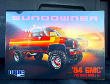 MPC '84 GMC Sundowner 1:25 Plastic Unassembled Model Kit Paint Glue MPC1025 picture