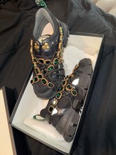 gucci sneakers picture