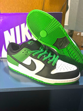 Nike SB Dunk Low Pro Classic Green  Size 13 US BQ6817-302 New OG All ( Box Dent picture
