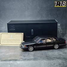Xiaoguang1/18 Towncar V8 1993-1995 Super Diecast Models Car Leather seat picture
